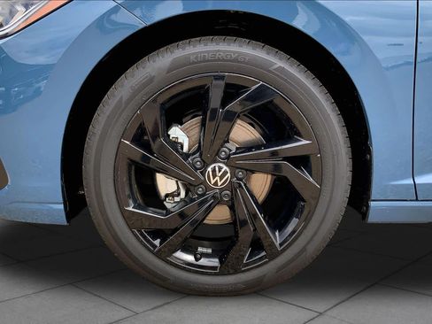 New 2026 Volkswagen Jetta SE FWD image 12