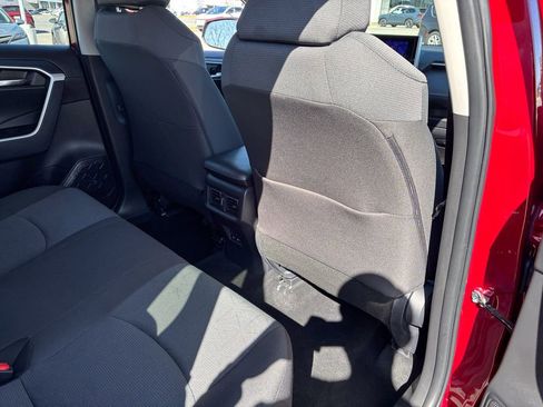 Certified 2025 Toyota RAV4 XLE image 40