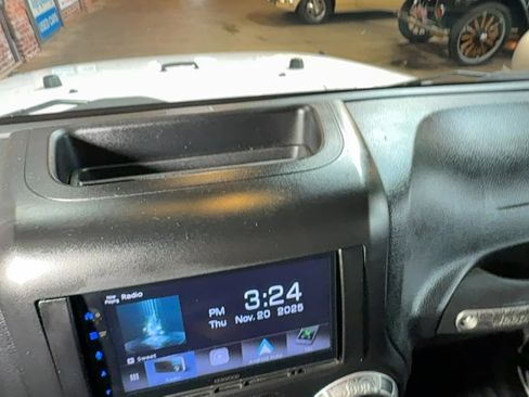 Used 2017 Jeep Wrangler Unlimited Sport w/ Quick Order Package 24S image 33