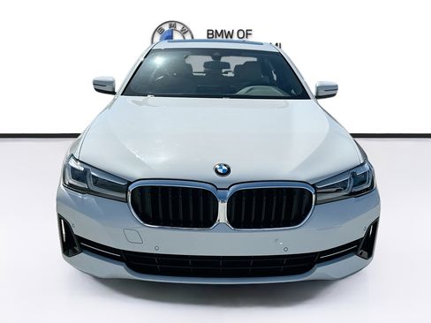 Certified 2023 BMW 530i RWD image 2