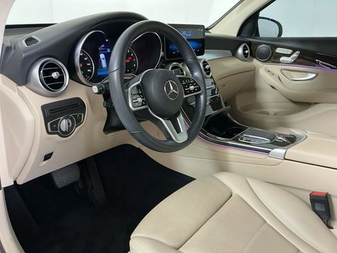 Used 2022 Mercedes-Benz GLC 300 image 21