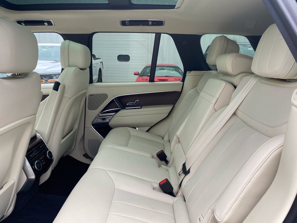 Used 2023 Land Rover Range Rover SE AWD/4WD image 40