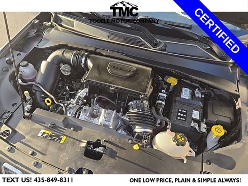 Used 2024 Jeep Compass Latitude image 30