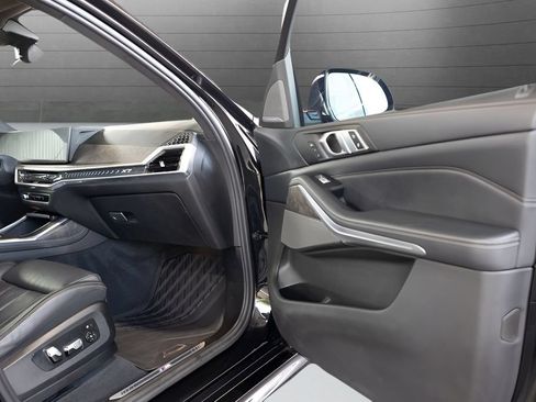 Used 2023 BMW X7 xDrive40i w/ M Sport Package AWD/4WD image 76