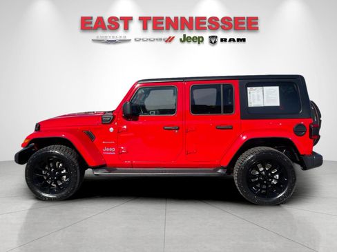 Used 2022 Jeep Wrangler Unlimited Sahara w/ Cold Weather Group image 6
