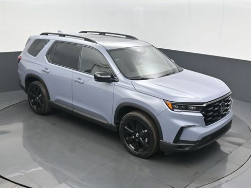 Certified 2025 Honda Pilot Black Edition image 27