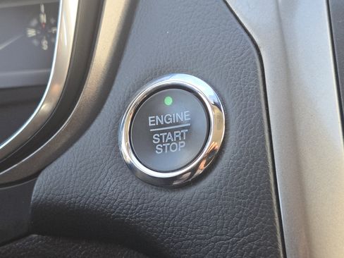 Used 2020 Ford Fusion SE image 24