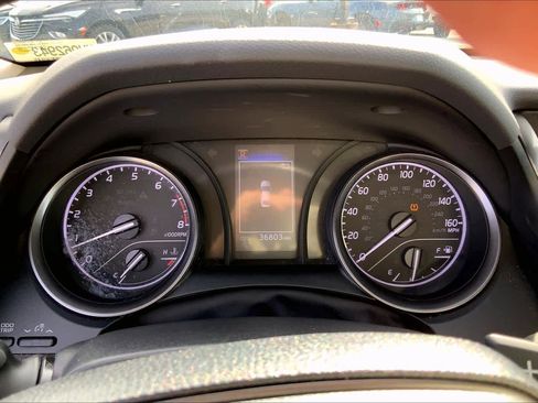 Certified 2022 Toyota Camry SE image 23