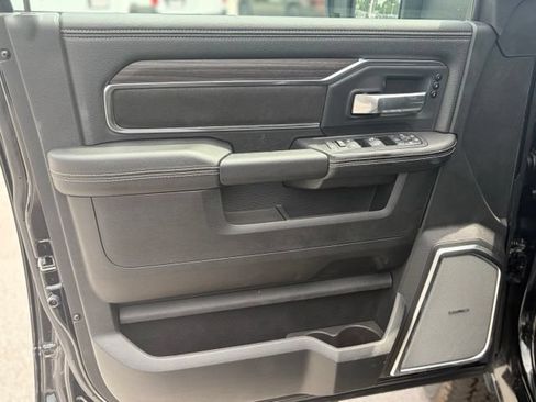 New 2026 RAM 2500 Laramie AWD/4WD image 12