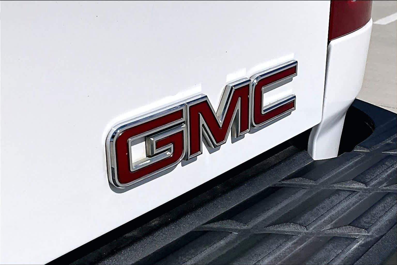 Used 2011 GMC Sierra 1500 SLE w/ Regional Value Package RWD image 9