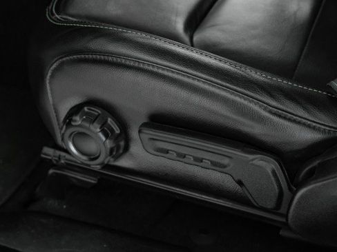 Used 2021 Jeep Gladiator Overland w/ Uconnect 4C Nav & Sound Group image 26