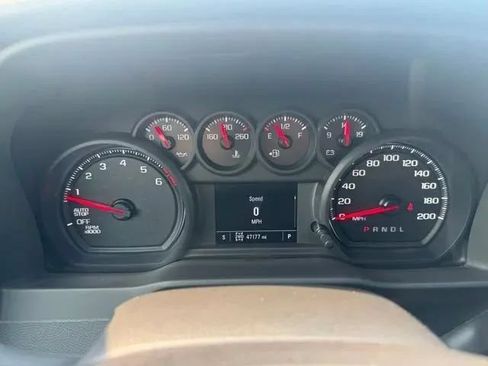 Used 2023 Chevrolet Silverado 1500 Custom AWD/4WD image 23