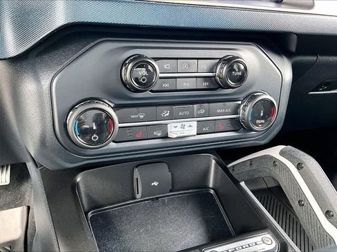 Used 2022 Ford Bronco Outer Banks AWD/4WD image 26