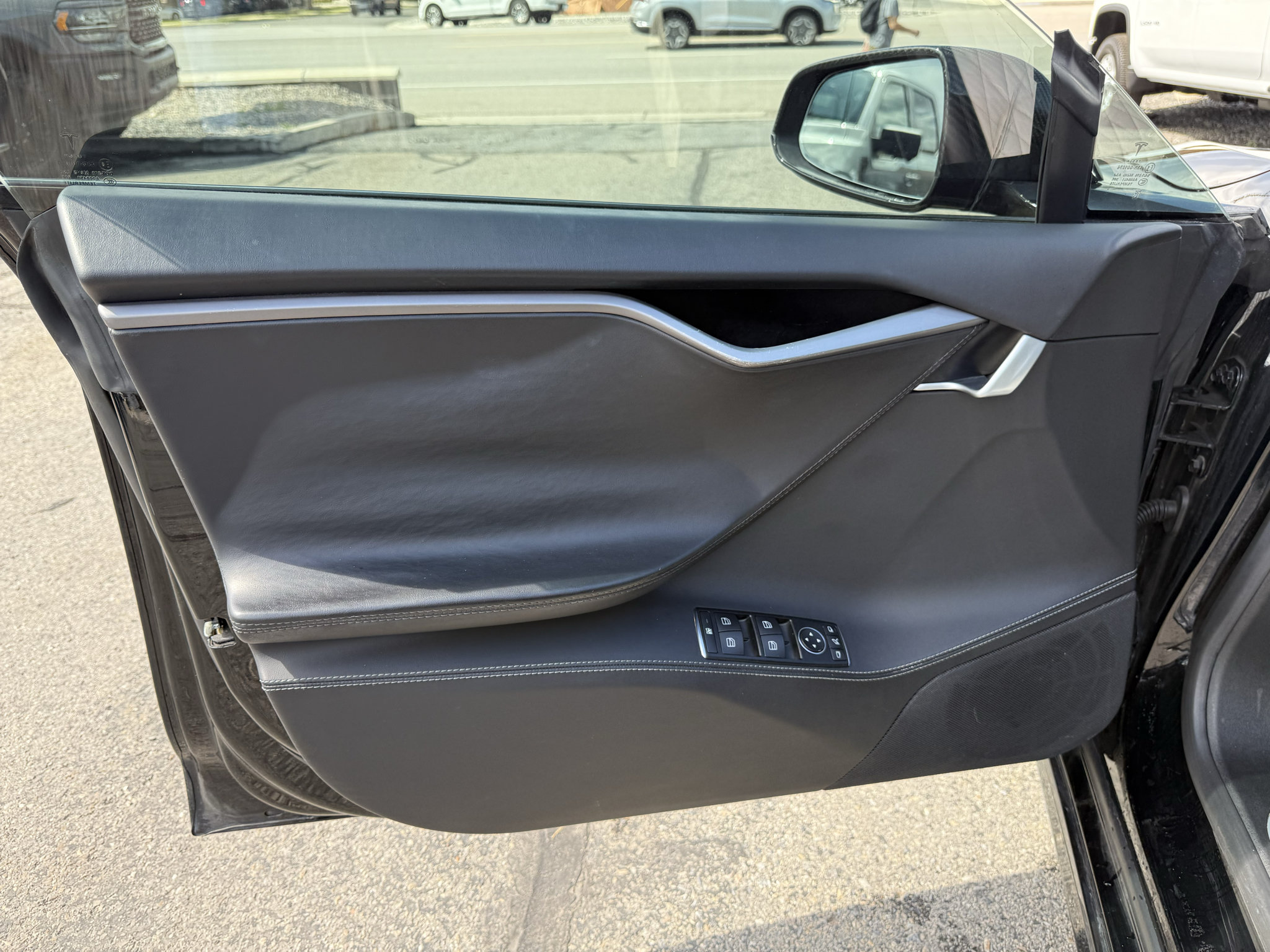 Used 2018 Tesla Model S 100D AWD/4WD image 13