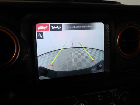 Used 2022 Jeep Gladiator Mojave w/ Cold Weather Group image 6