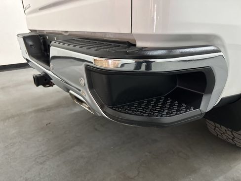 Used 2021 Chevrolet Silverado 1500 LTZ AWD/4WD image 10