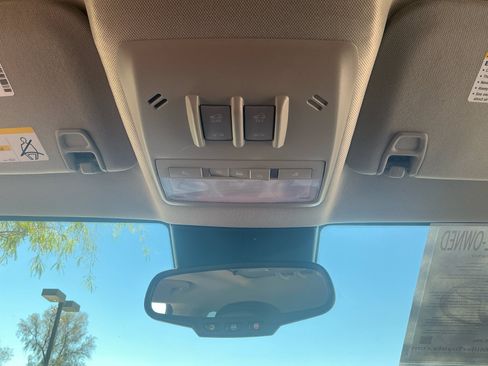 Used 2015 Buick Encore Leather AWD/4WD image 29