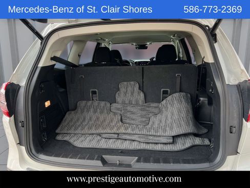 Used 2023 Subaru Ascent Premium w/ Convenience Package AWD/4WD image 11