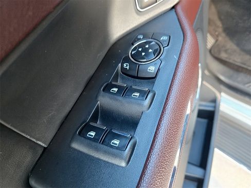 Used 2023 Ford Expedition Limited image 34