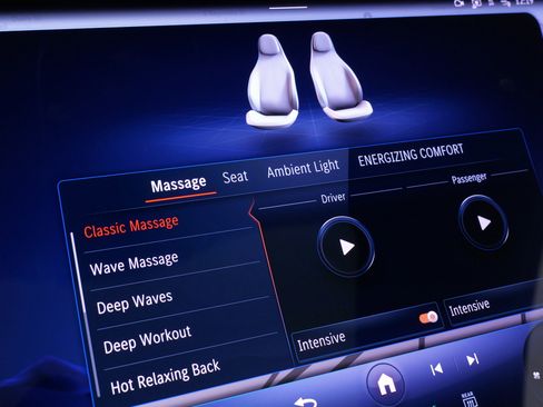 Used 2023 Mercedes-Benz EQS 580 4MATIC SUV image 58