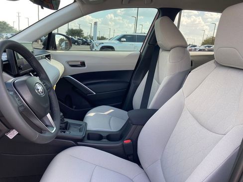 New 2026 Toyota Corolla Cross LE FWD image 9