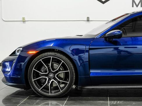 Used 2023 Porsche Taycan RWD image 15
