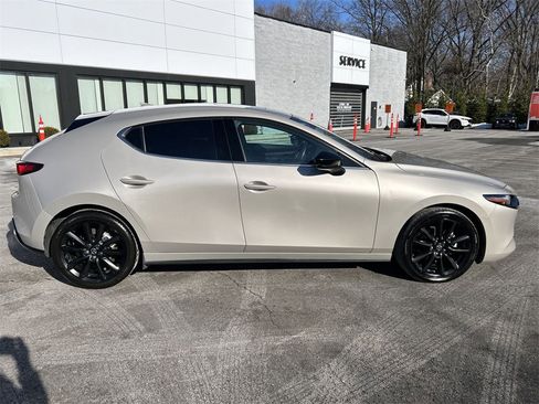 Used 2023 MAZDA MAZDA3 AWD 2.5 Turbo Hatchback image 9