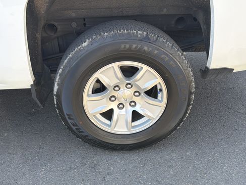 Used 2018 Chevrolet Silverado 1500 LT w/ All Star Edition AWD/4WD image 23