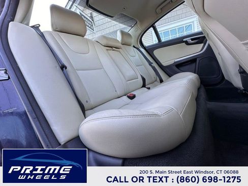 Used 2016 Volvo S60 T5 Premier image 15