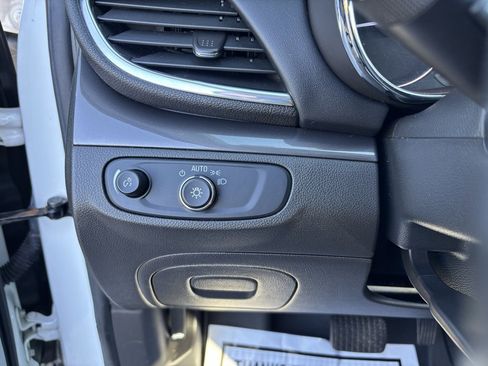 Used 2017 Buick Encore Preferred image 10