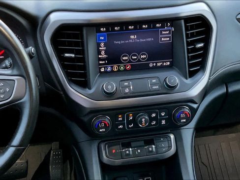 Used 2022 GMC Acadia AT4 image 6