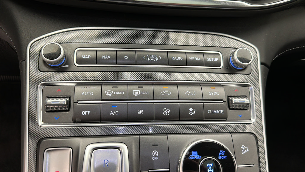 Used 2023 Hyundai Santa Fe SEL w/ Premium Package AWD/4WD image 18