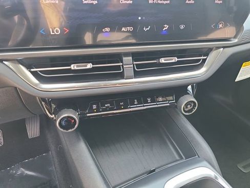 New 2026 Chevrolet Equinox EV LT w/ LPO, Blackout Package image 32