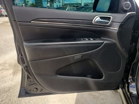 Used 2020 Jeep Grand Cherokee Limited X AWD/4WD image 18
