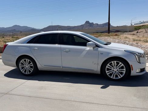 Used 2018 Cadillac XTS Luxury w/ Driver Awareness Package image 3