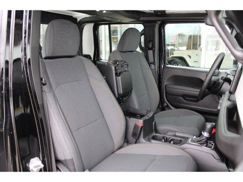 New 2026 Jeep Gladiator Sport image 25