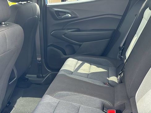 Used 2024 Chevrolet Trax RS FWD image 28