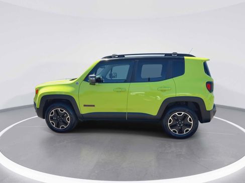 Used 2017 Jeep Renegade Trailhawk w/ Popular Equipment Group AWD/4WD image 5