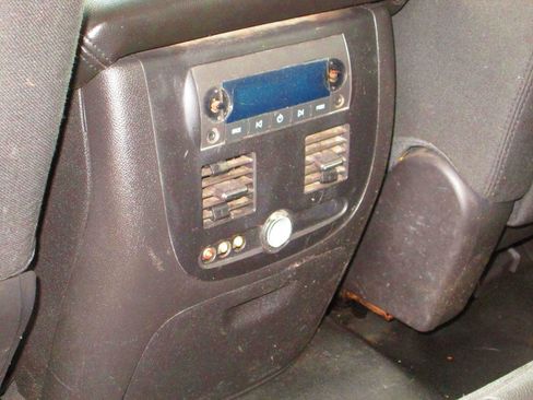 Used 2013 Chevrolet Tahoe 4WD image 12
