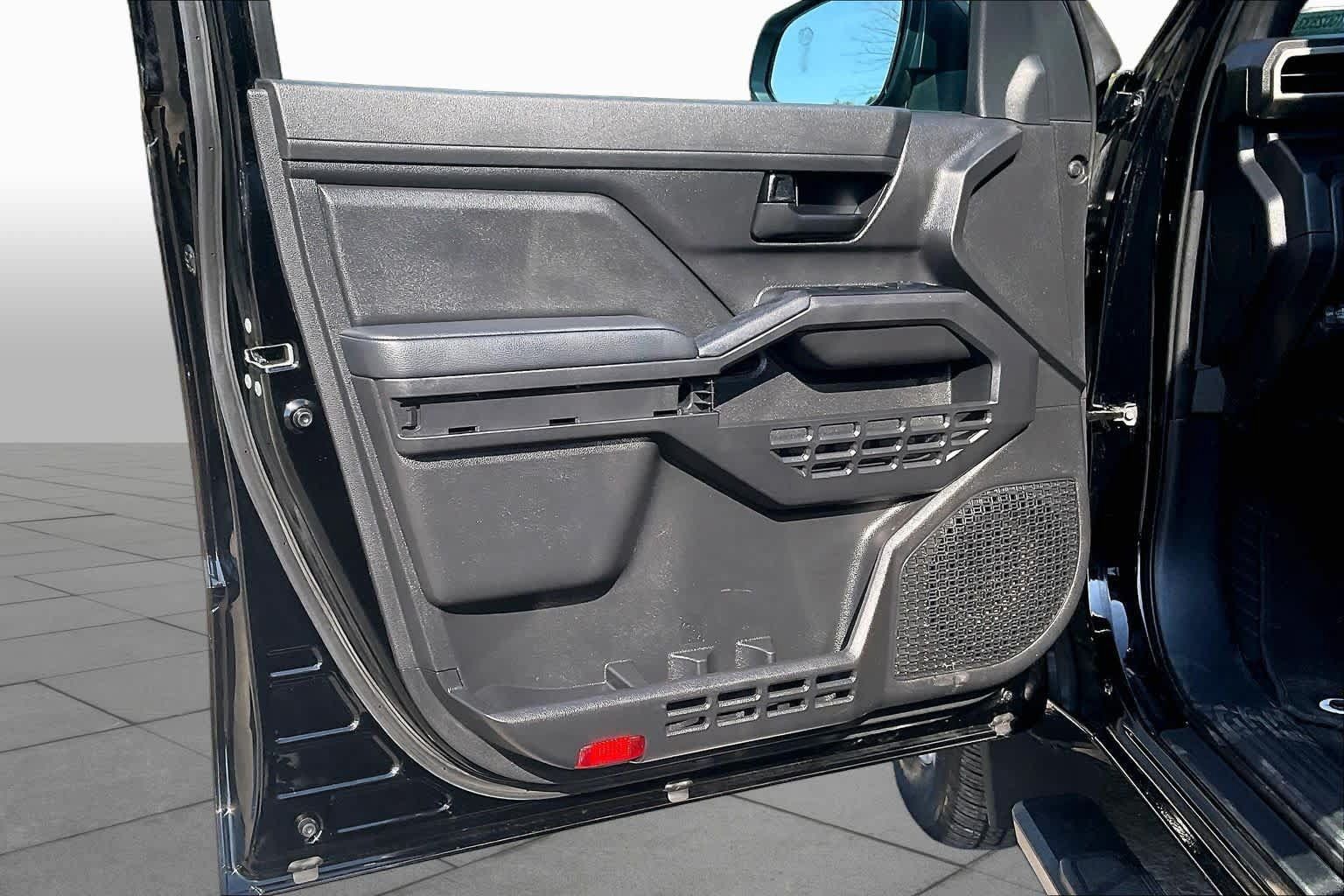 Used 2024 Toyota Tacoma SR RWD image 21