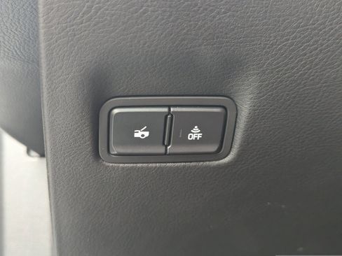 Used 2014 Chevrolet Corvette Stingray Coupe w/ 2LT Preferred Equipment Group image 34