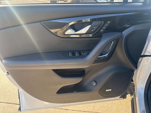 Used 2022 Chevrolet Blazer RS w/ Enhanced Convenience Package image 9