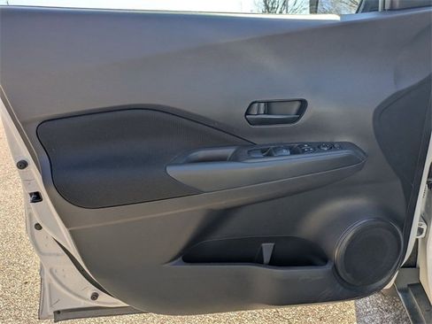 Used 2024 Nissan Kicks S image 22