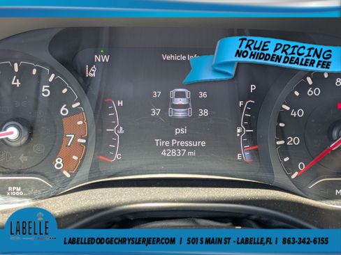 Used 2022 Jeep Compass Latitude w/ Sun and Sound Group AWD/4WD image 25