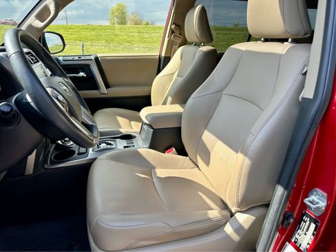 Used 2023 Toyota 4Runner Limited image 12