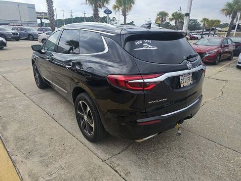 Used 2020 Buick Enclave Essence w/ Sport Touring Edition image 2