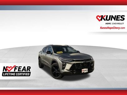 New 2026 Chevrolet Trax ACTIV w/ Sunroof Package