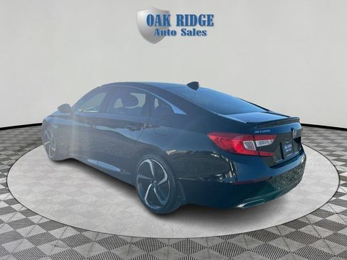 Used 2018 Honda Accord Sport image 7