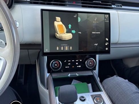 Used 2023 Land Rover Range Rover SE AWD/4WD image 11