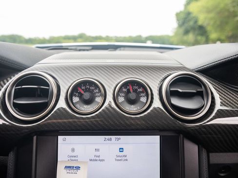 Used 2022 Ford Mustang Shelby GT500 w/ Carbon Fiber Track Pack RWD image 33